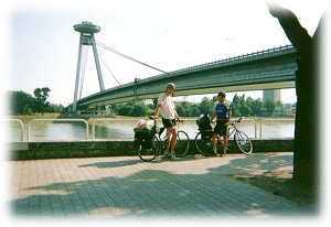 Bratislava - most SNP, Ondra, Standa